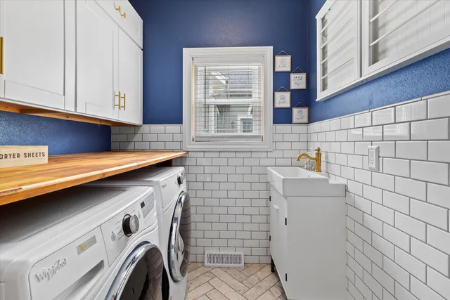 $699,900 | 1821 Vel R. Phillips Avenue, Milwaukee, WI 53212