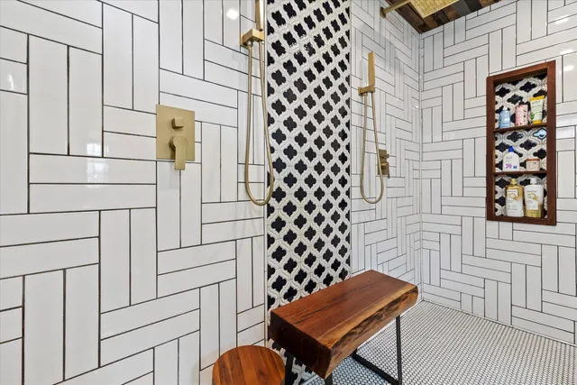 $699,900 | 1821 Vel R. Phillips Avenue, Milwaukee, WI 53212