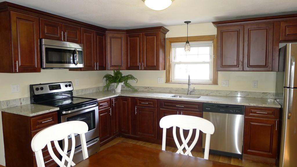 3 Roland Road Peabody, MA 01960 - Photo 7 of 30 Gallery Image 7