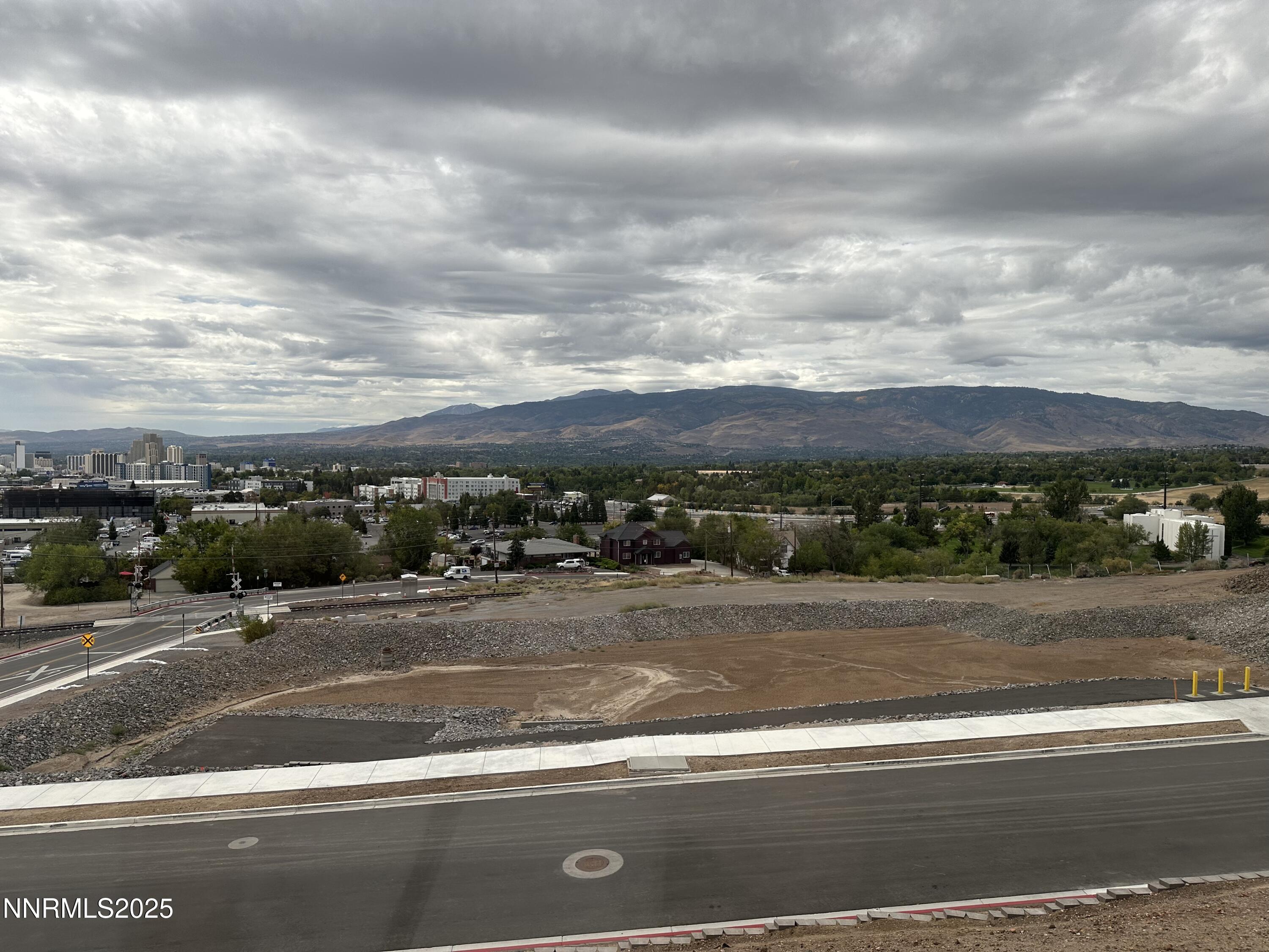 1180 Arrastra Road Reno, NV 89512 - Photo 19 of 48 2025-09-19 11.01.58