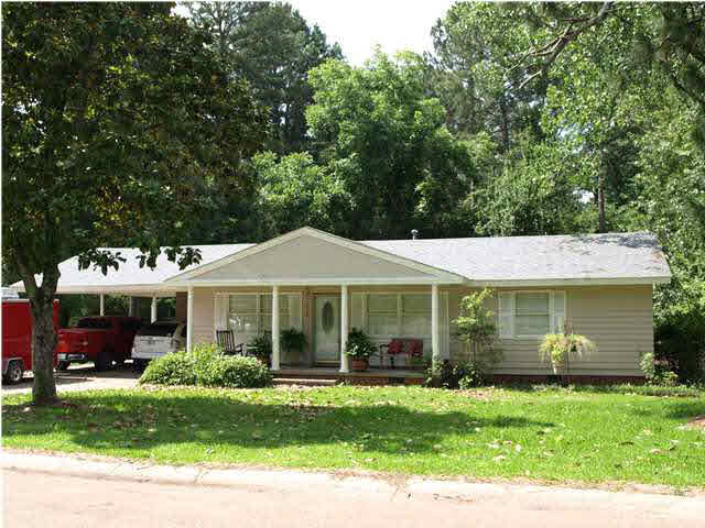 Welcome to 808 Dunton Road!