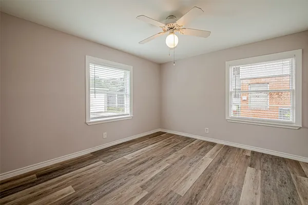 $1,650 | 4509 Larch Lane, Bellaire, TX 77401