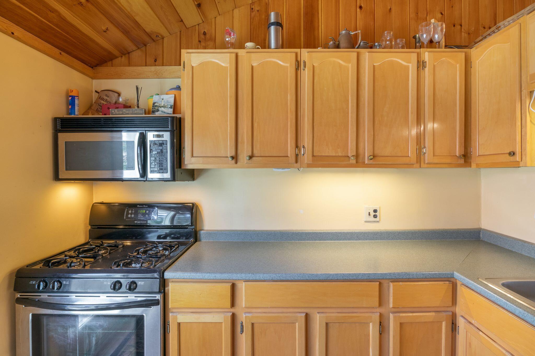 14 Bernier Lane Waterboro, ME 04087 - Photo 8 of 46 14_Bernier_Ln_019