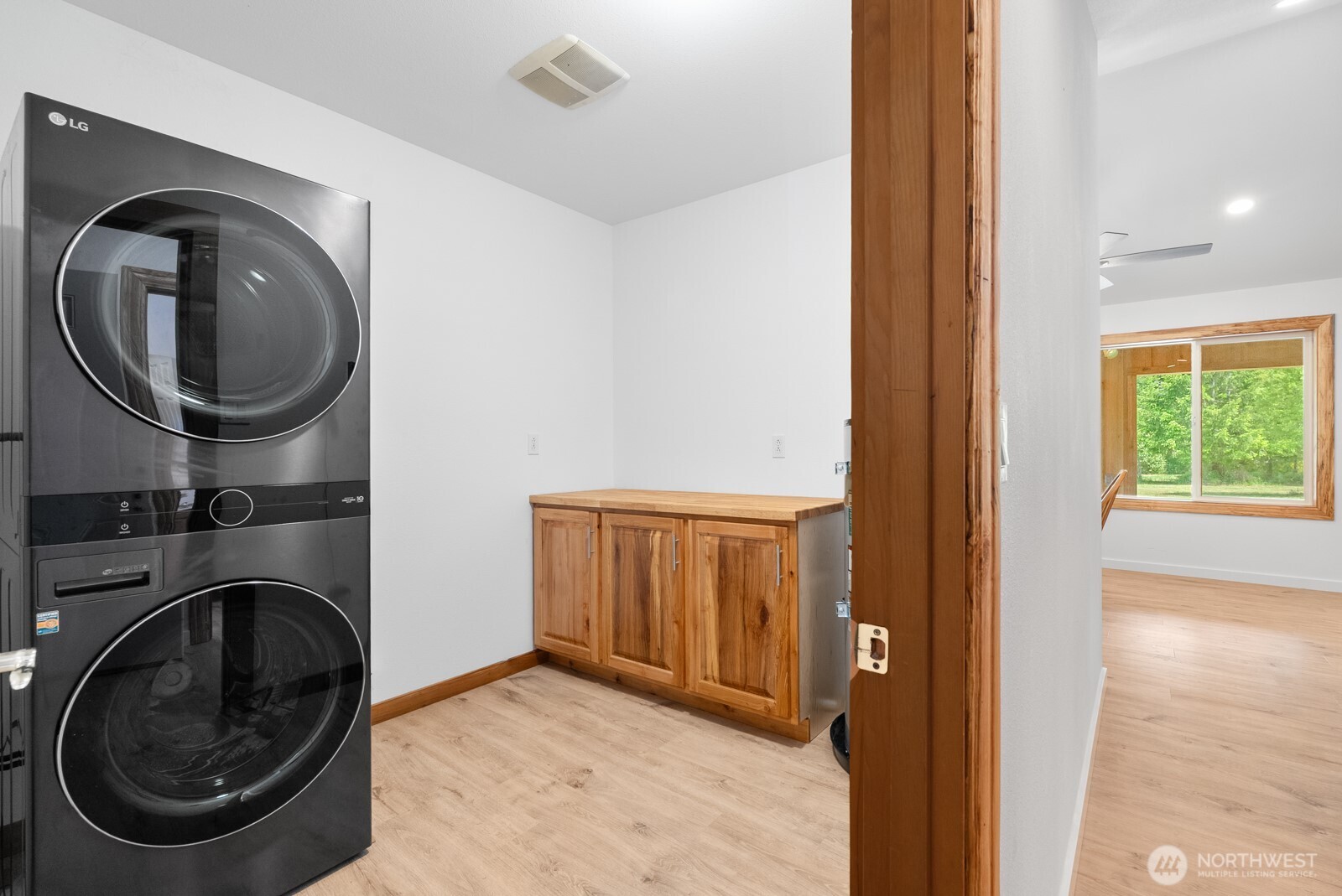 2018 Maple Valley Road Southwest Olympia, WA 98512 - Photo 12 of 40 Gallery Image 12