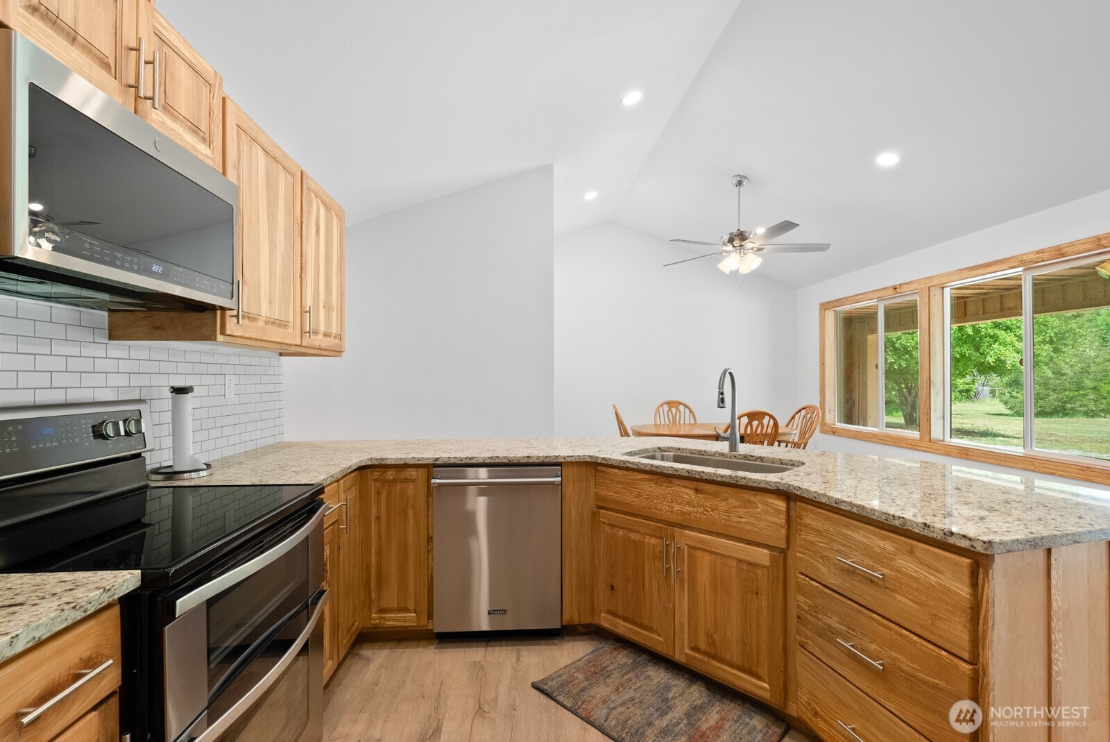 2018 Maple Valley Road Southwest Olympia, WA 98512 - Photo 8 of 40 Gallery Image 8