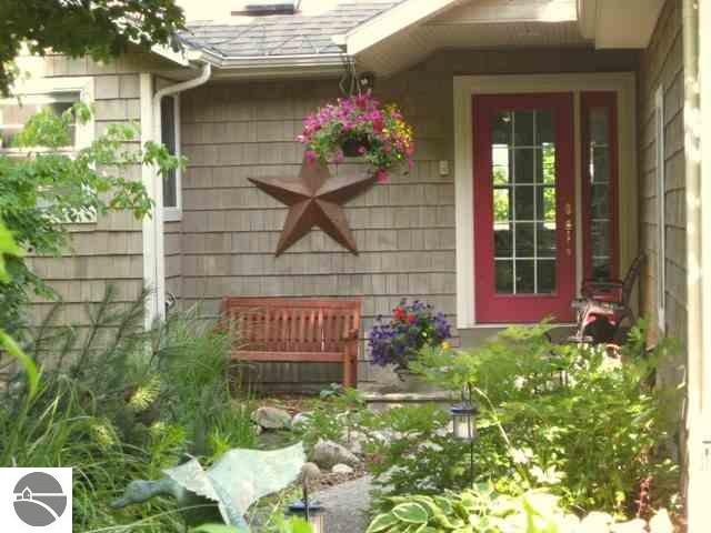 3276 West Trumbull Road Maple City, MI 49664 - Photo 3 of 15 1712211-2.JPG