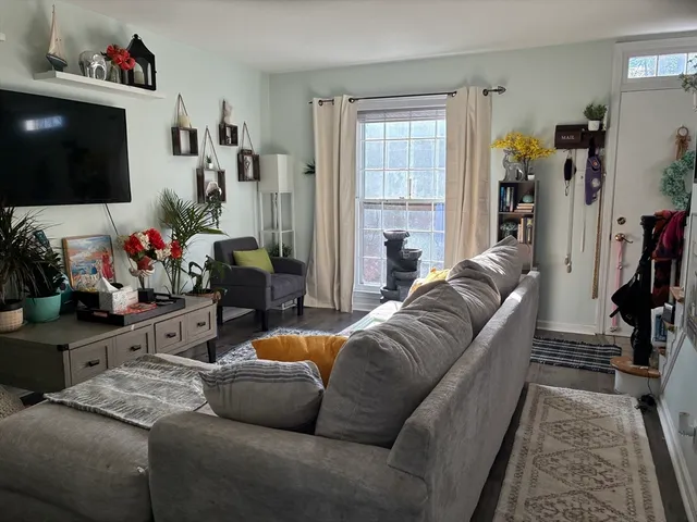 $2,200 | 50 Williamsburg Drive, Unit 50, Springfield, MA 01108