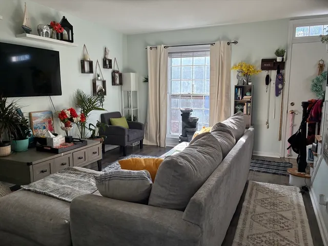 $2,200 | 50 Williamsburg Drive, Unit 50, Springfield, MA 01108