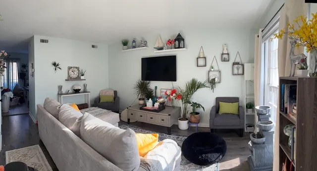 $2,200 | 50 Williamsburg Drive, Unit 50, Springfield, MA 01108