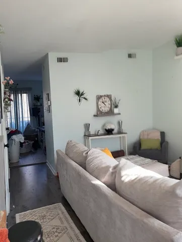 $2,200 | 50 Williamsburg Drive, Unit 50, Springfield, MA 01108