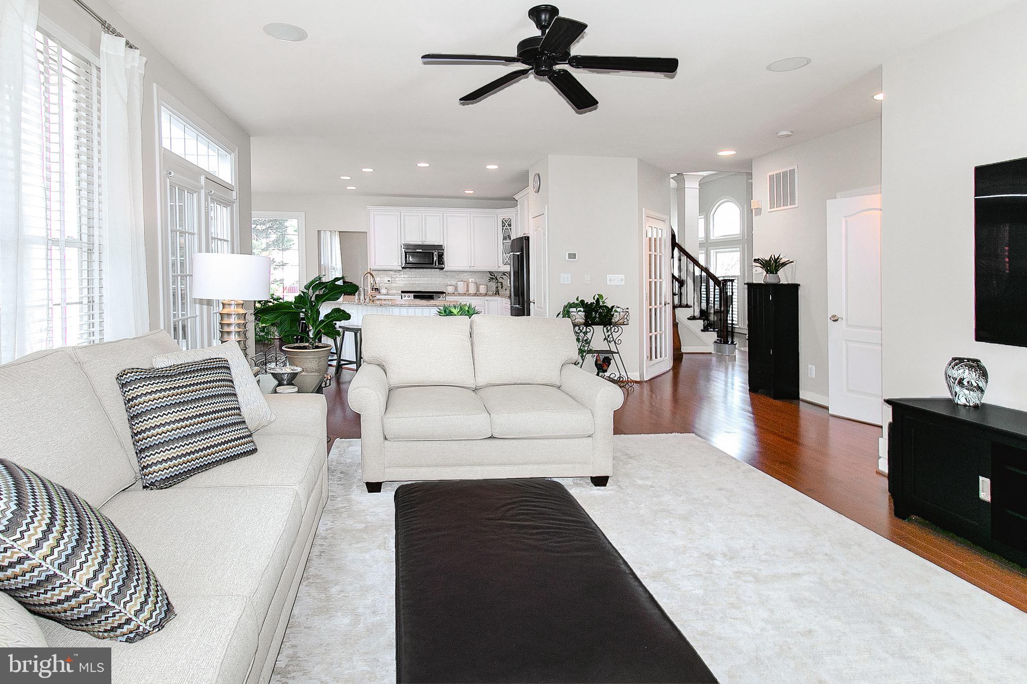 4700 Autumn Glory Way Chantilly, VA 20151 - Photo 14 of 49 FAMILY ROOM