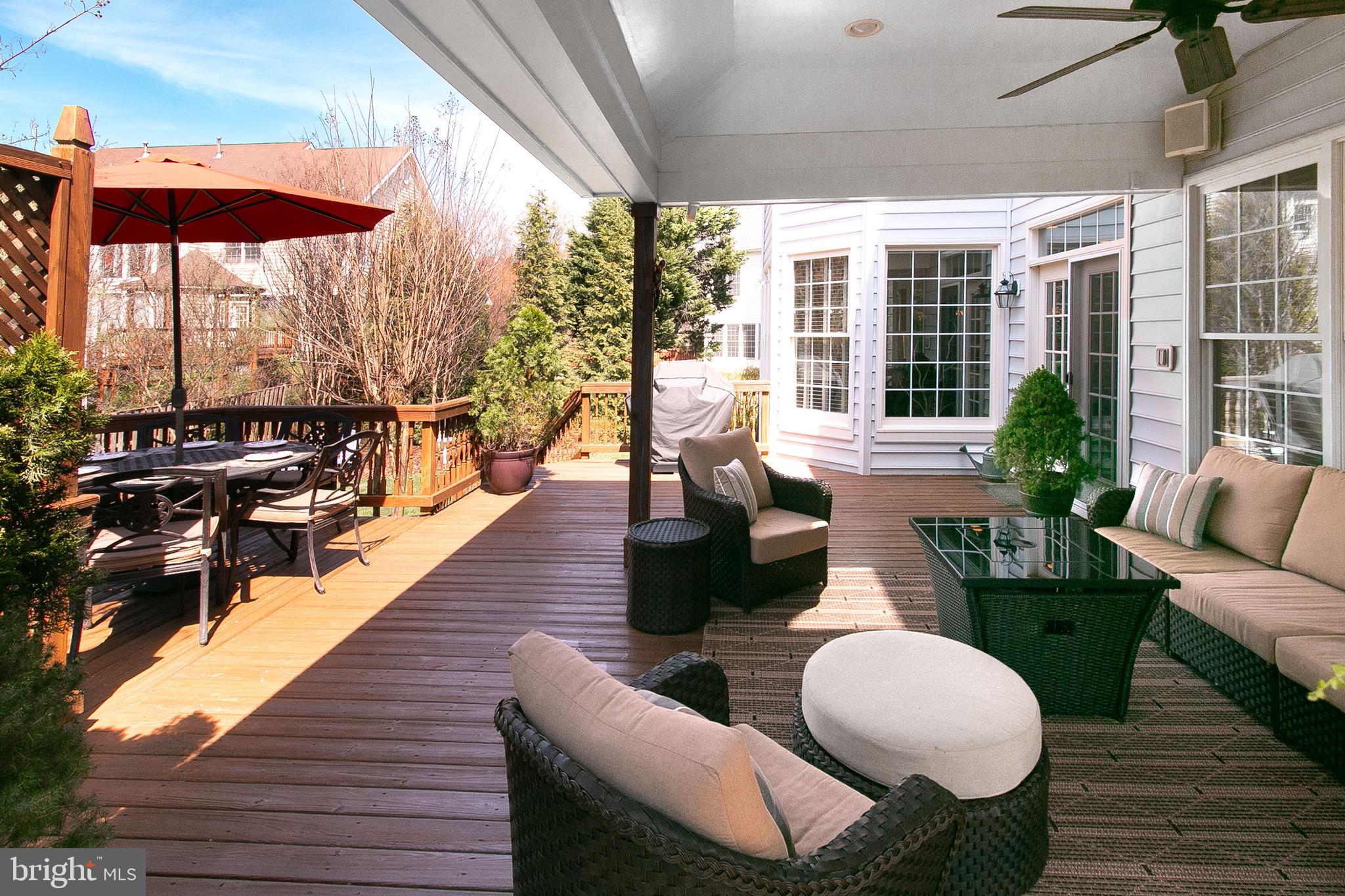 4700 Autumn Glory Way Chantilly, VA 20151 - Photo 23 of 49 LARGE DECK
