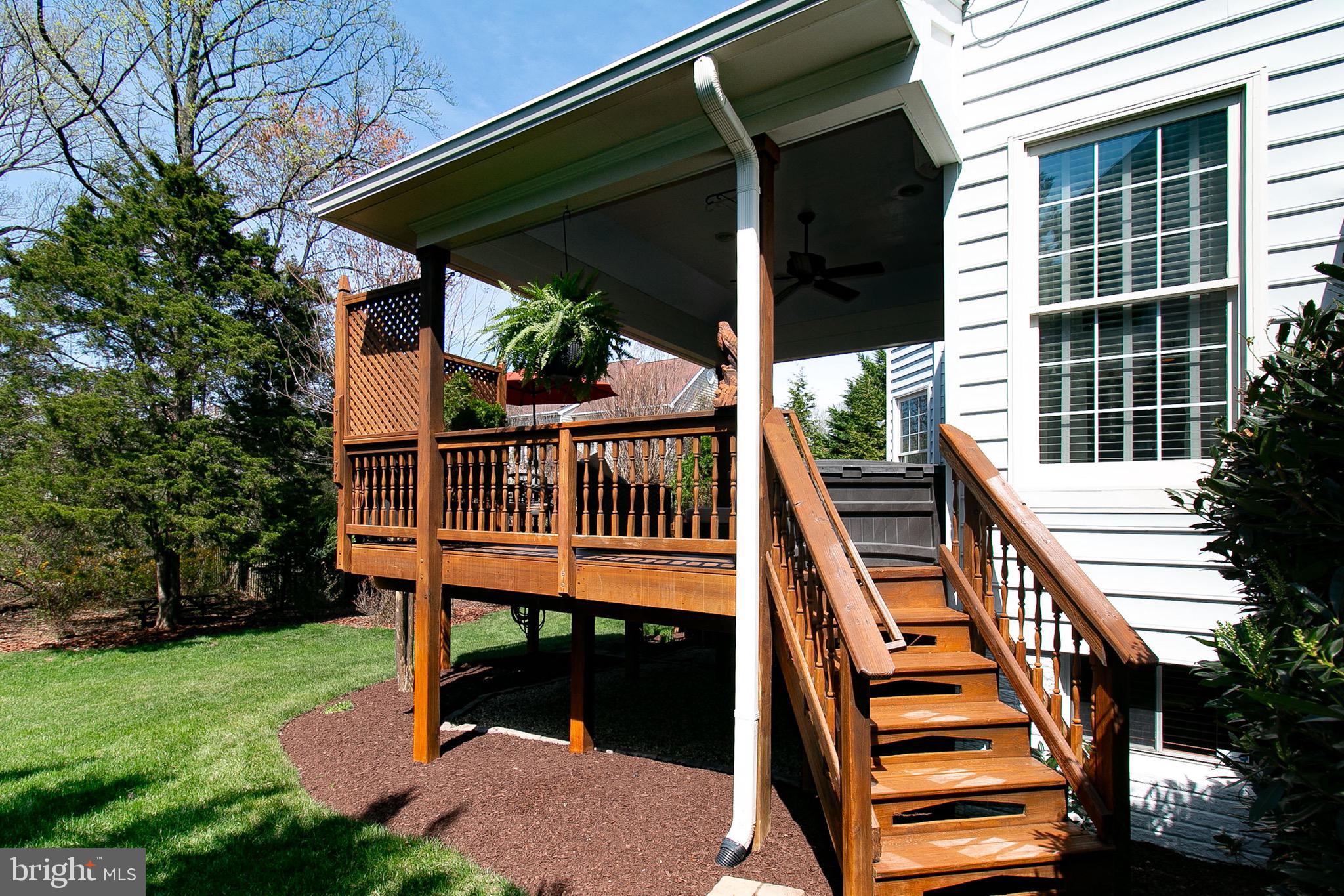 4700 Autumn Glory Way Chantilly, VA 20151 - Photo 46 of 49 SIDE VIEW
