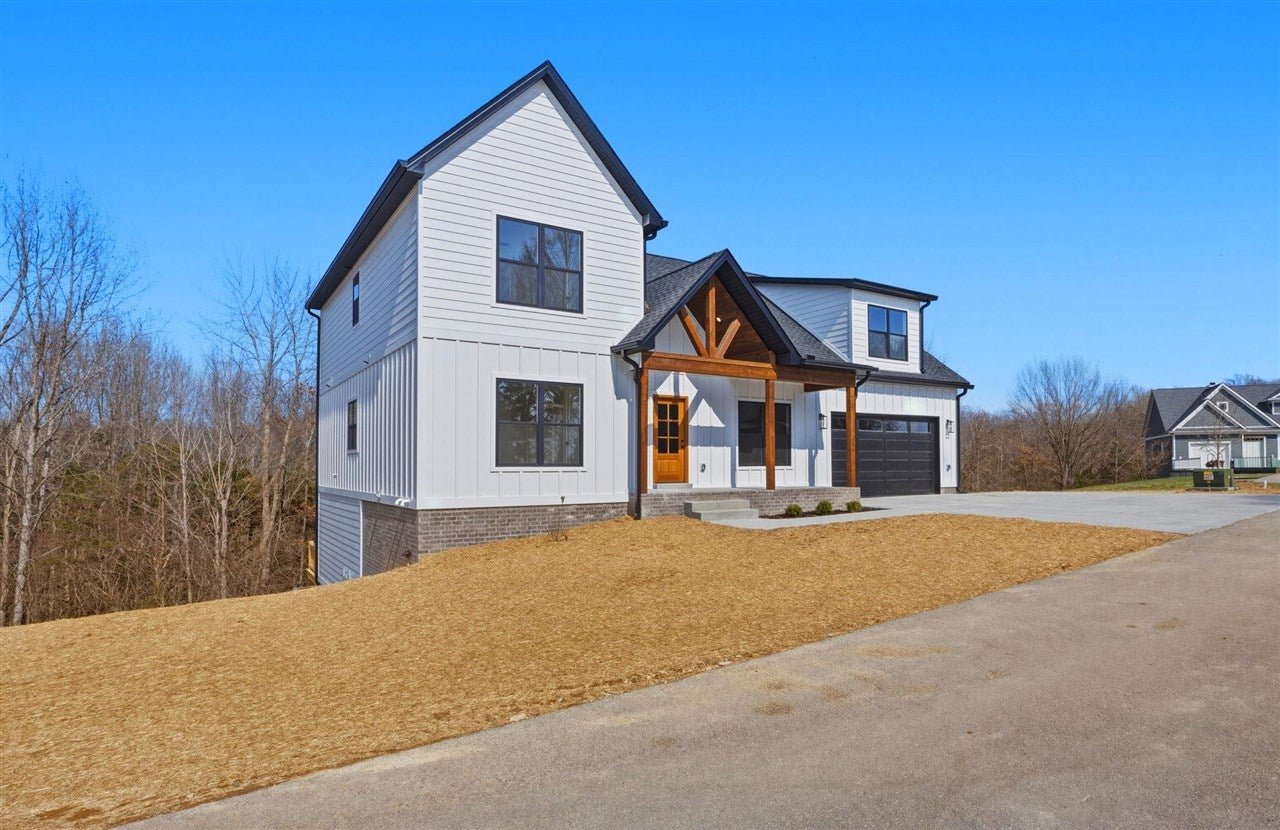 386 Indian Point Road Glasgow, KY 42141 - Photo 3 of 61 Gallery Image 3