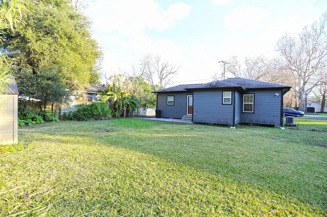 $1,150 | 12010 11th Street, Santa Fe, TX 77510