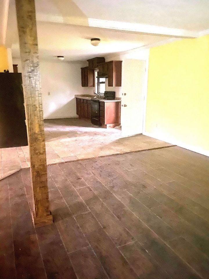 142 Carver Avenue Atmore, AL 36502 - Photo 6 of 14