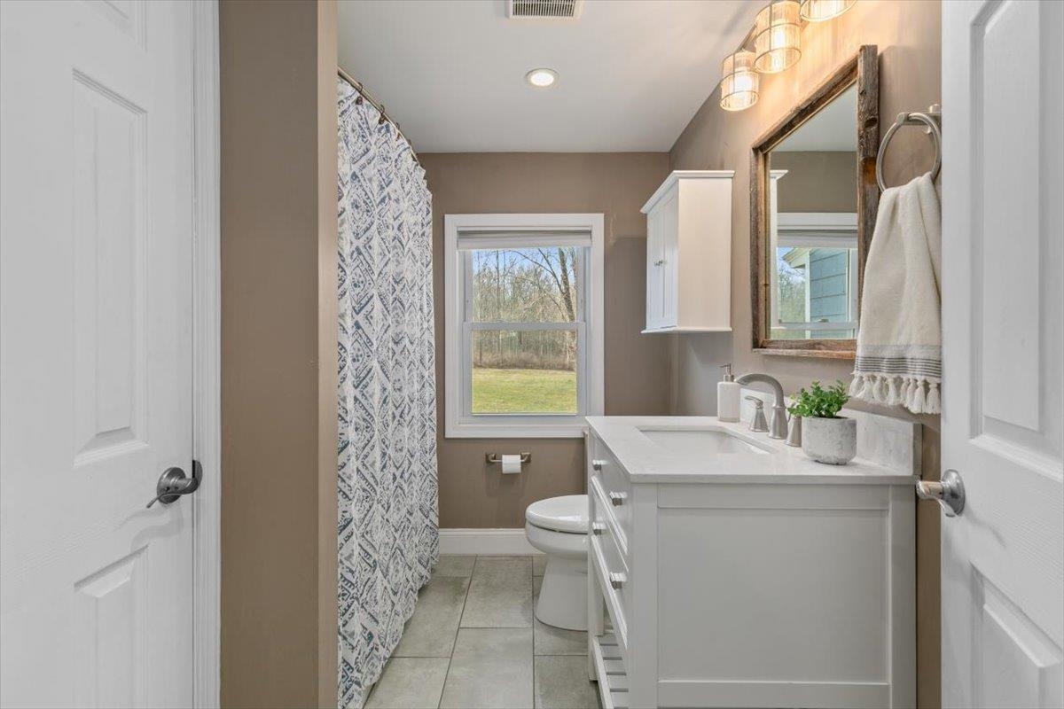 60 Town Farm Road Salem, NH 03079 - Photo 16 of 49