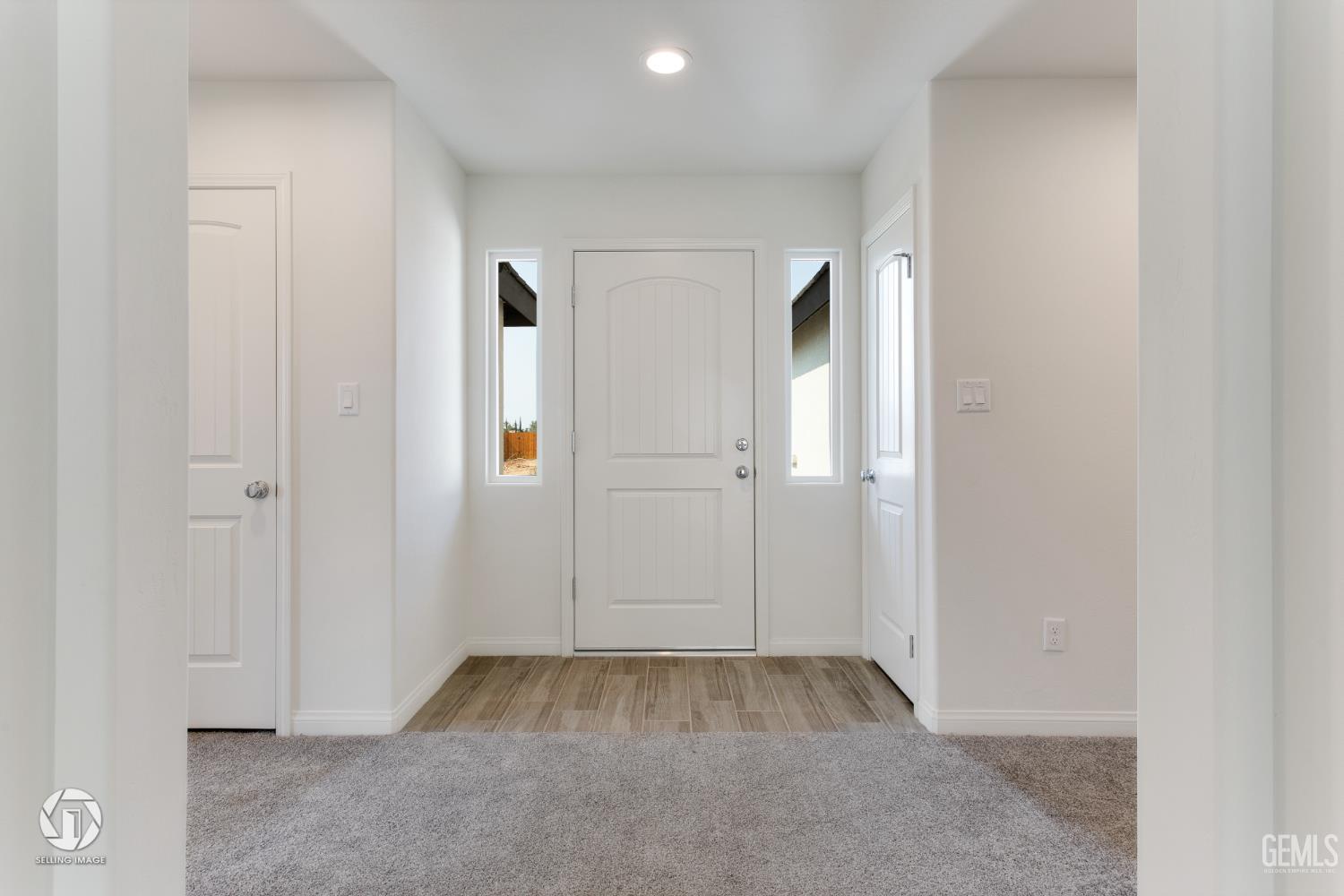 Undisclosed Address Shafter, CA 93263 - Photo 3 of 27 an empty room with closet