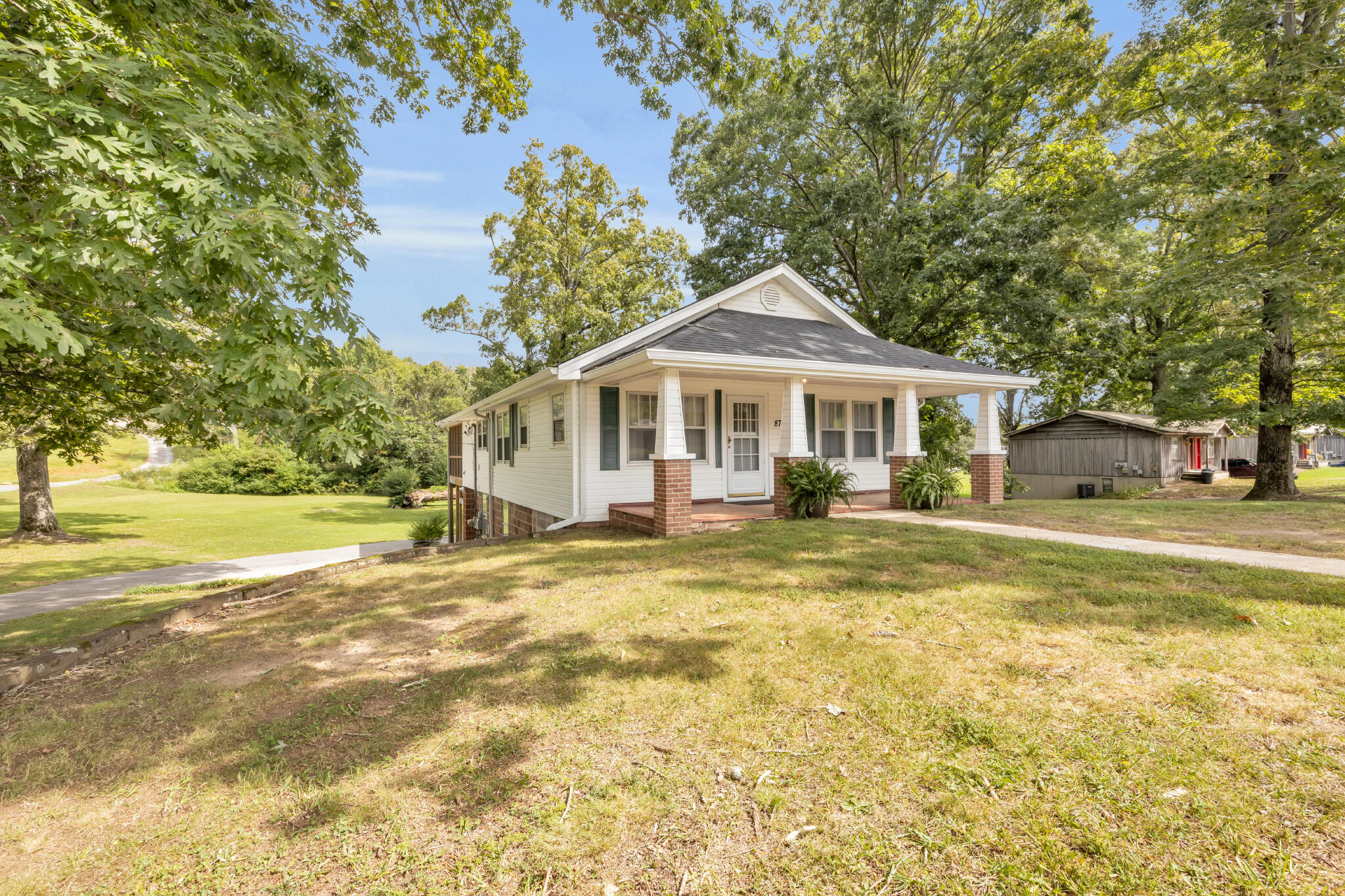 8752 Daisy Dallas Road Hixson, TN 37343 - Photo 6 of 27 4T1A0306