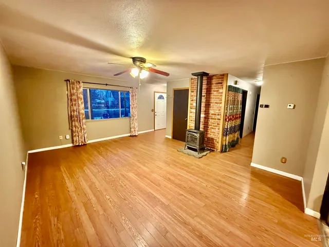 $239,000 | 417 Maple Street, Nezperce, ID 83543