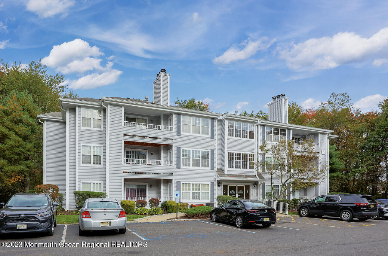 309 Raintree Court, Unit 309 Helmetta, NJ 08828 - Photo 1 of 22 Building 3
