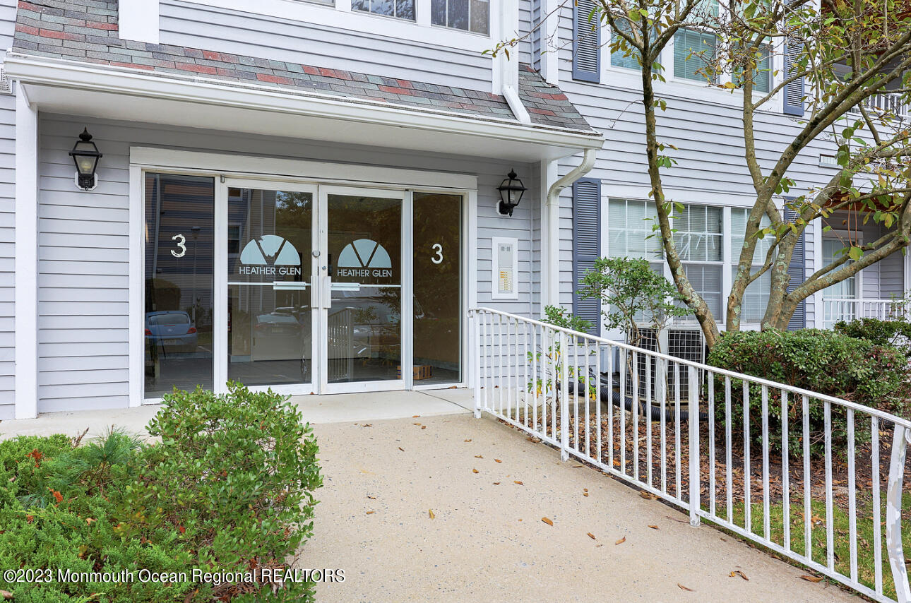 309 Raintree Court, Unit 309 Helmetta, NJ 08828 - Photo 4 of 22 Entrance