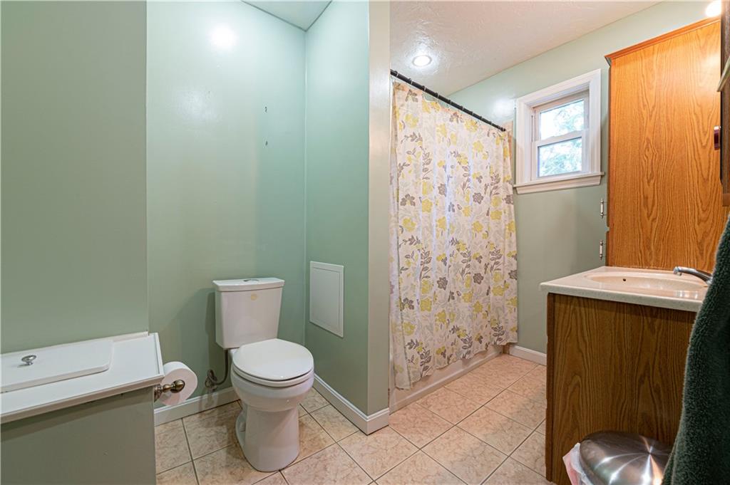 1622 Villanova Road Pittsburgh, PA 15206 - Photo 13 of 19 Gallery Image 13