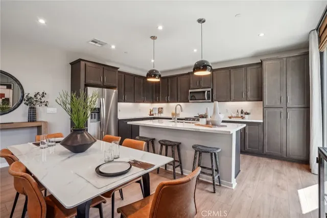 $734,466 | 6346 Moonfire Lane, Fontana, CA 92336