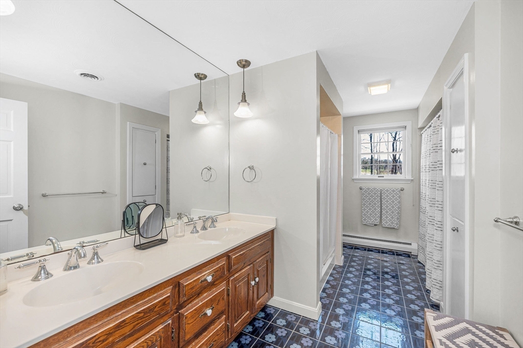 18 Argilla Road Methuen, MA 01844 - Photo 28 of 42