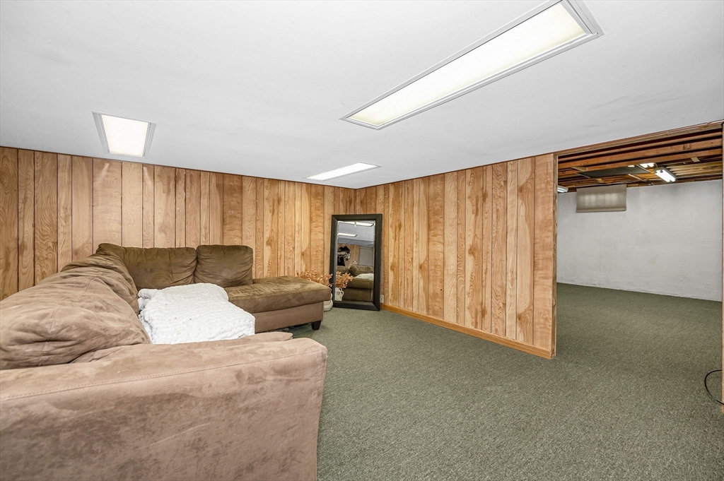 18 Argilla Road Methuen, MA 01844 - Photo 38 of 42