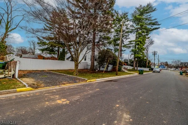 $900,000 | 15 North Riverview Avenue, Edison, NJ 08817