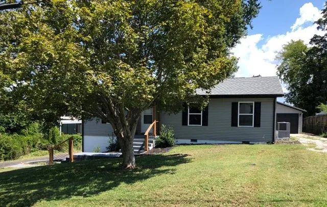 $1,600 | 208 Franklin Park, Winchester, TN 37398