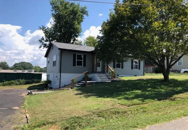 $1,600 | 208 Franklin Park, Winchester, TN 37398