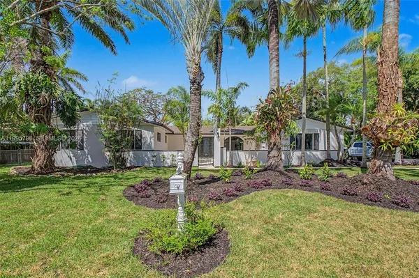 $1,285,000 | 17050 Southwest 83rd Avenue, Palmetto Bay, FL 33157