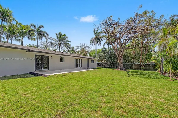 $1,285,000 | 17050 Southwest 83rd Avenue, Palmetto Bay, FL 33157