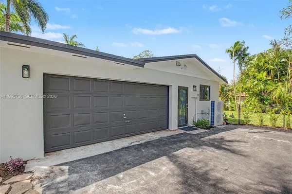 $1,285,000 | 17050 Southwest 83rd Avenue, Palmetto Bay, FL 33157