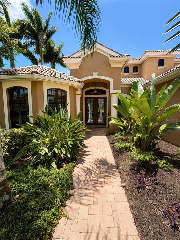 6828 Honeysuckle Trail Lakewood Ranch, FL 34202 - Photo 2 of 25