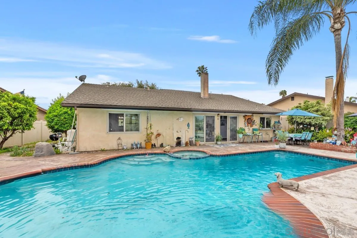 10952 Avenida Roberta Spring Valley, CA 91978 - Photo 28 of 35 a front view of a house with garden