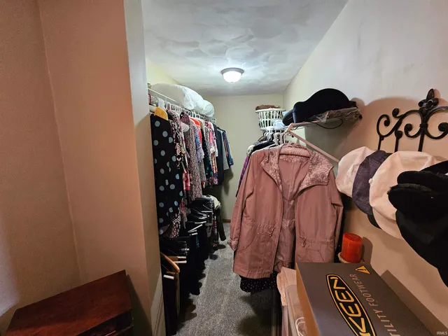 $335,000 | 501 Monticello Drive, Vincennes, IN 47591