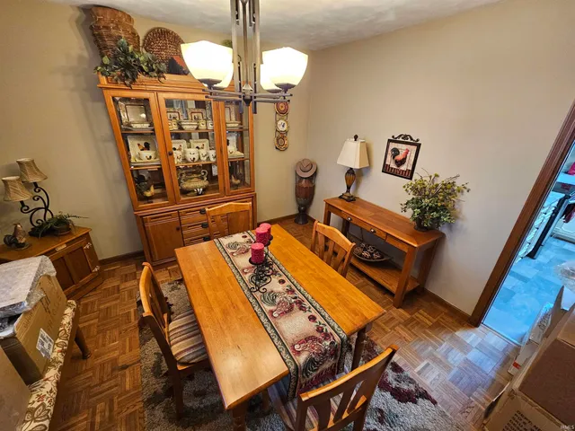 $335,000 | 501 Monticello Drive, Vincennes, IN 47591