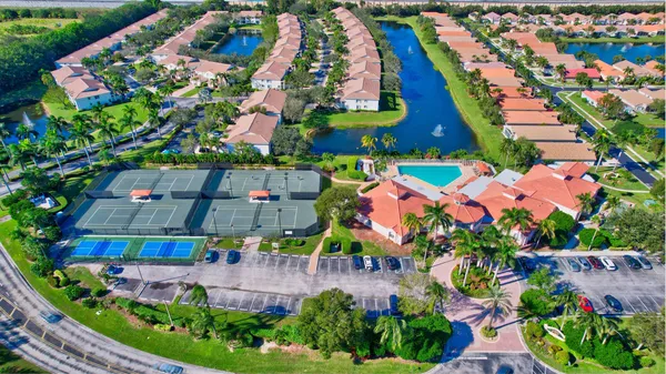 $325,000 | 7978 Laina Lane, Unit 3, Boynton Beach, FL 33437