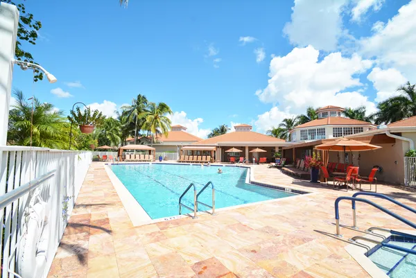 $325,000 | 7978 Laina Lane, Unit 3, Boynton Beach, FL 33437