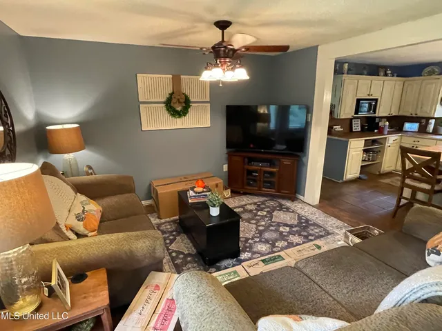 $274,900 | 205 Hazlewood Drive, Brookhaven, MS 39601