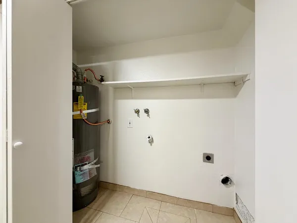 $190,000 | 1250 East Shaw Avenue, Unit 122, Fresno, CA 93710