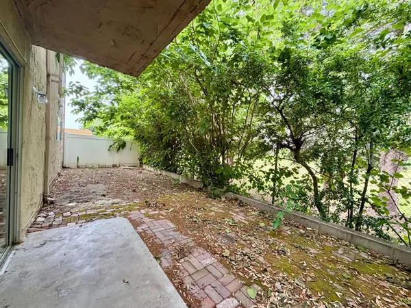 $190,000 | 1250 East Shaw Avenue, Unit 122, Fresno, CA 93710
