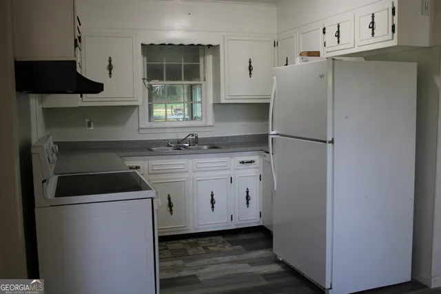 $299,900 | 5 Circle Drive, Hampton, GA 30228