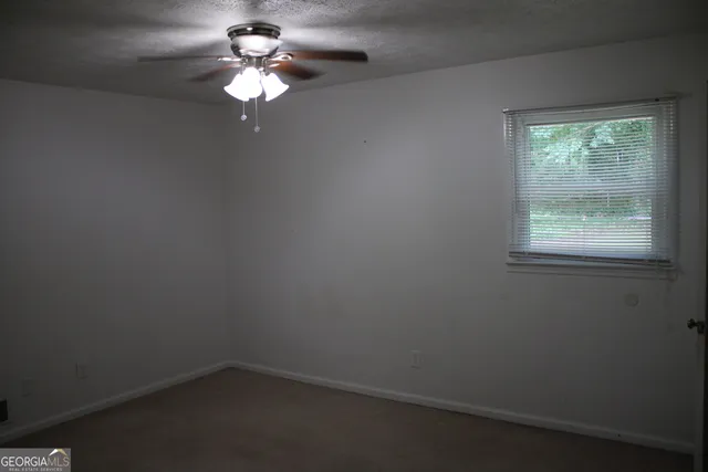 $299,900 | 5 Circle Drive, Hampton, GA 30228