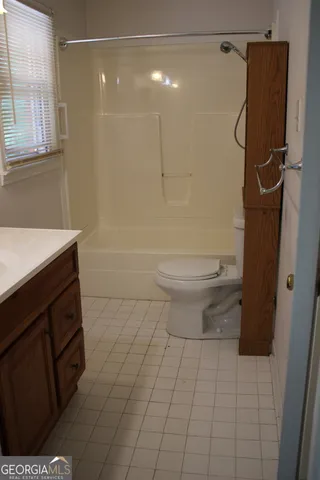 $299,900 | 5 Circle Drive, Hampton, GA 30228