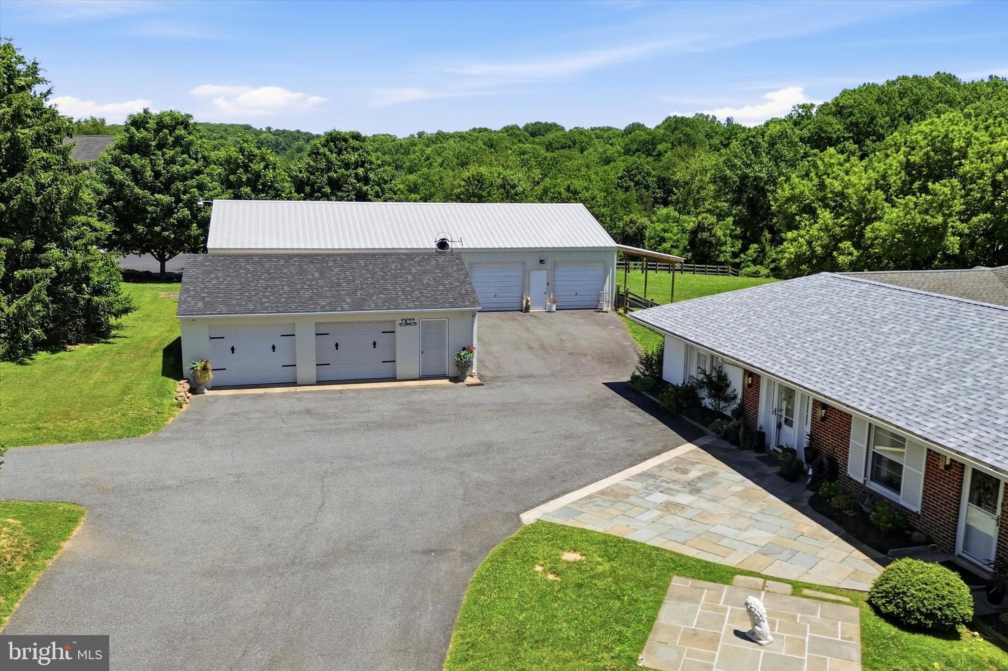 875 Locust Grove Road West Chester, PA 19382 - Photo 2 of 39 Gallery Image 2