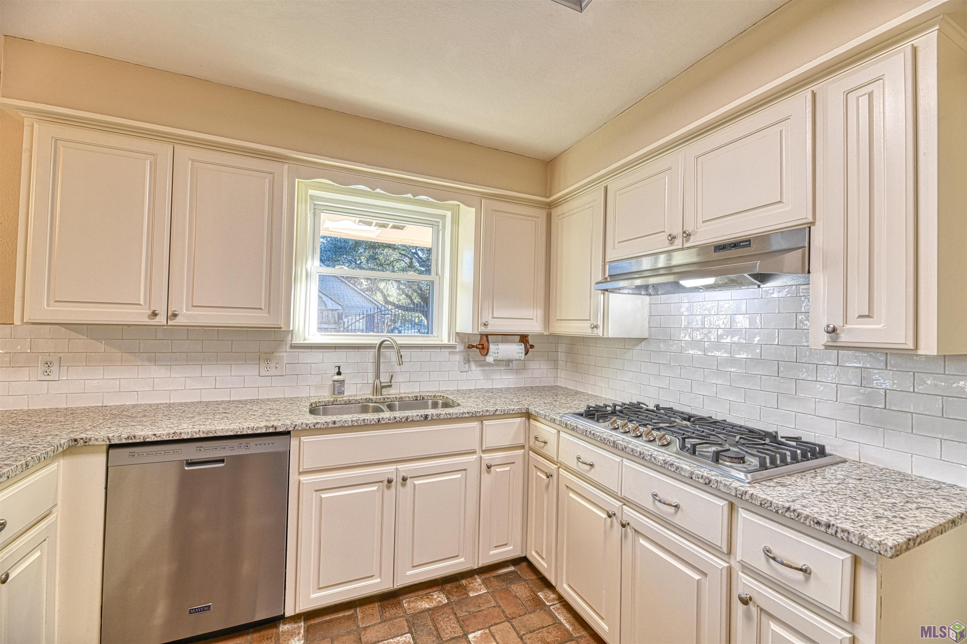 869 Heather Drive Baton Rouge, LA 70815 - Photo 8 of 25